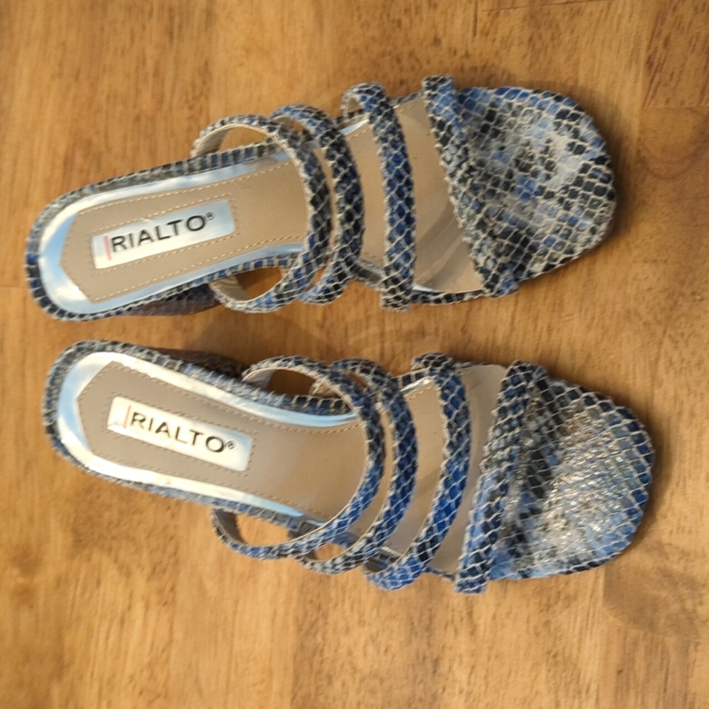 Rialto blue and black snakeskin sandals size 6